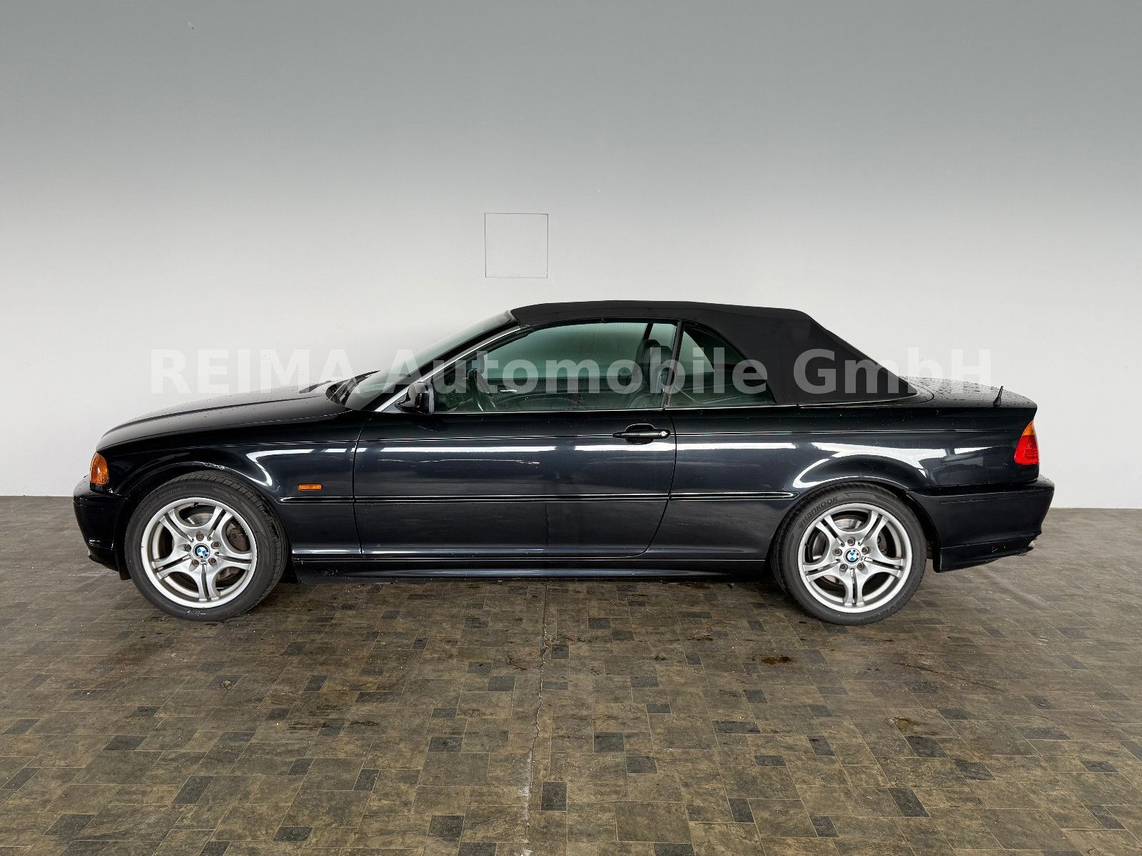 Fahrzeugabbildung BMW 325 Cabrio Ci, Leder, Klima, Alu