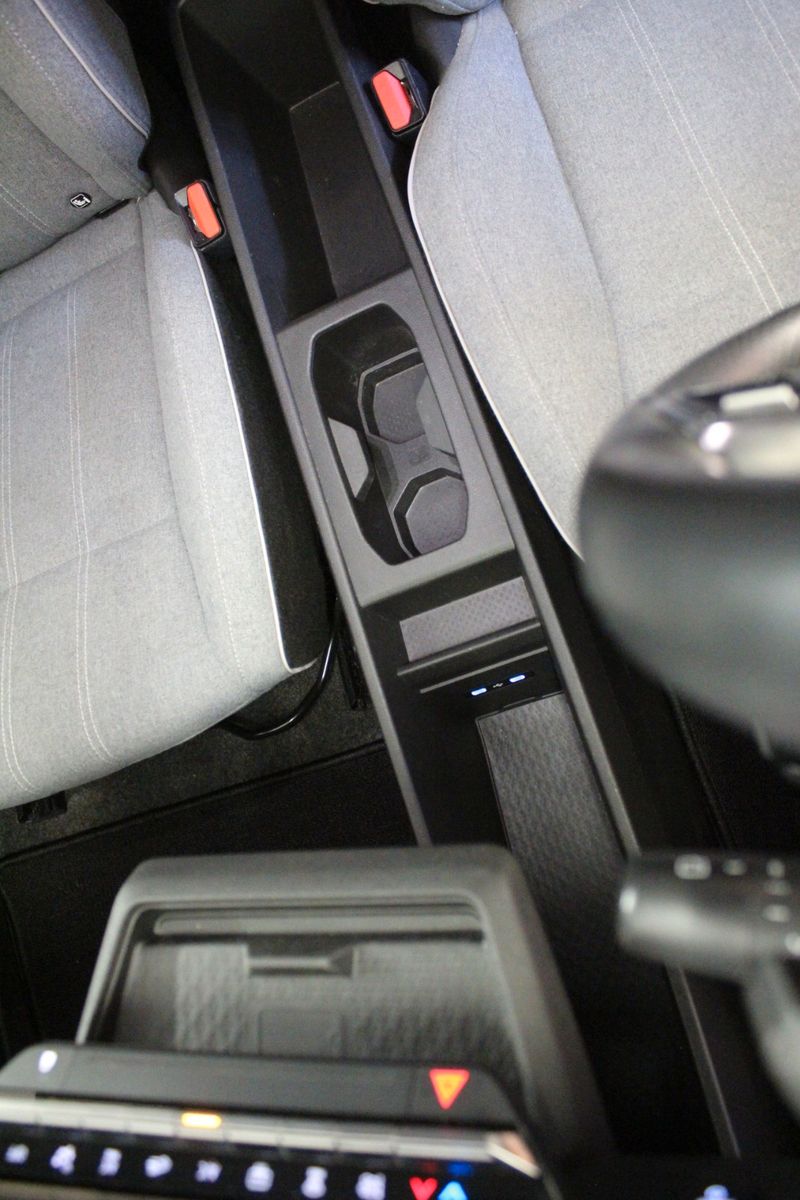 Fahrzeugabbildung Renault Megane E-Tech EV40 130hp Equilibre 100 % elektr