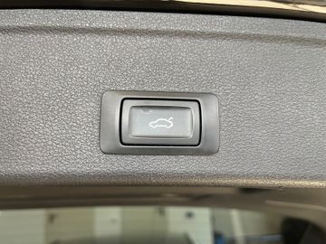 Audi A4 - 8
