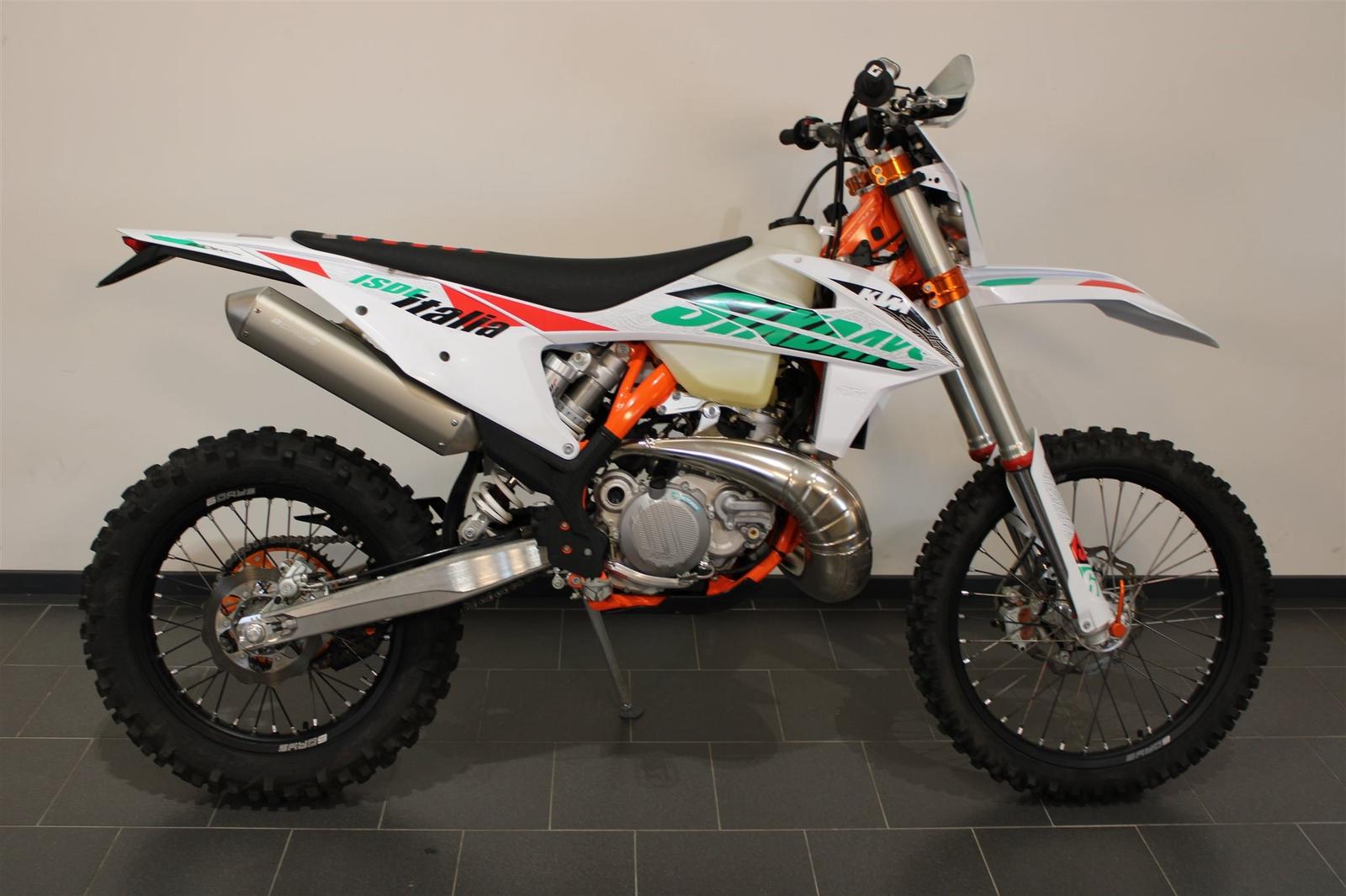 KTM 300 EXC TPI Sixdays erst 6,8bh / Modell 2021