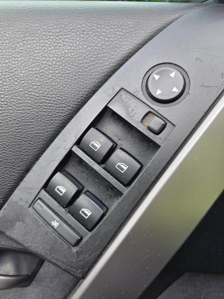 BMW 525 2004 — photo 12