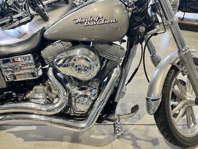 Fahrzeugabbildung Harley-Davidson Dyna Super Glide