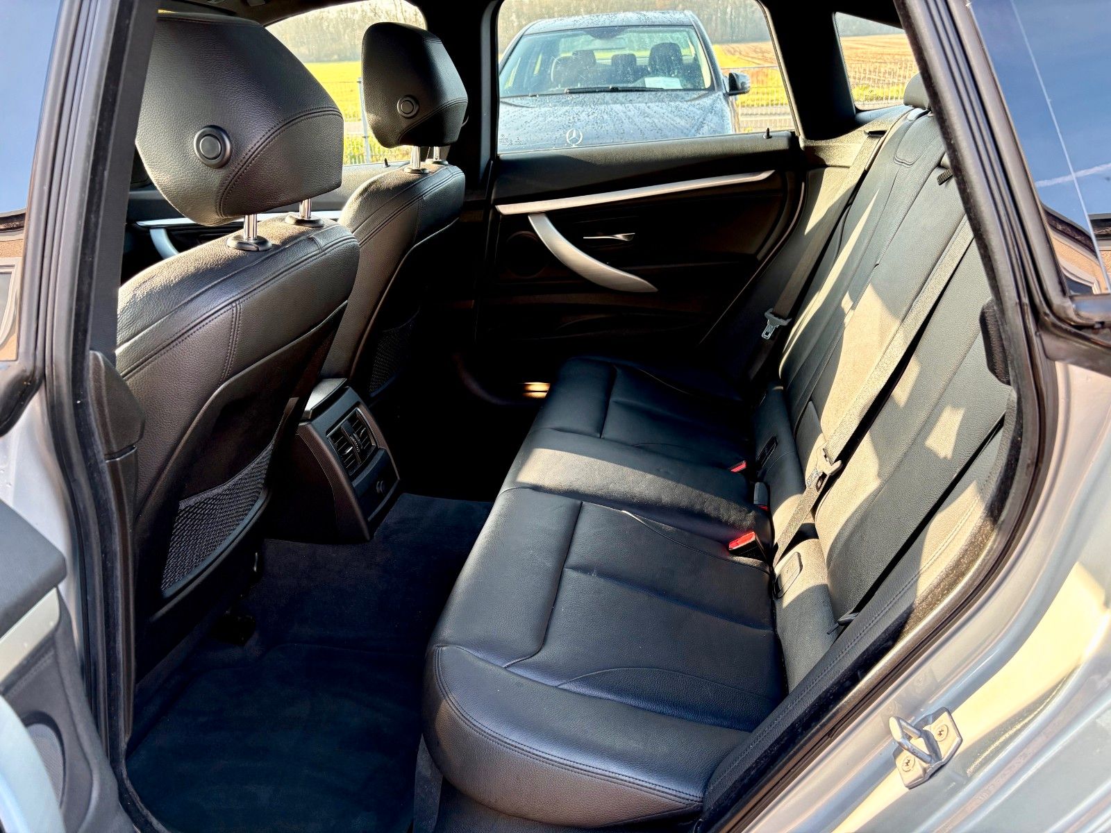 Fahrzeugabbildung BMW 320d xDrive GT M SPORTPAKET Navi Leder Xenon Pan