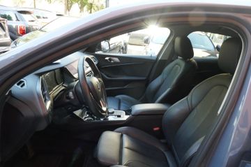 Fahrzeugabbildung BMW 120 1 Limousine 120 d xDrive Sport Line