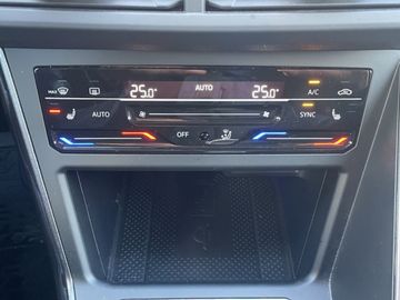 Volkswagen Taigo 1.0 TSI Style MATRIX ACC CAM SHZ NAVI ALU