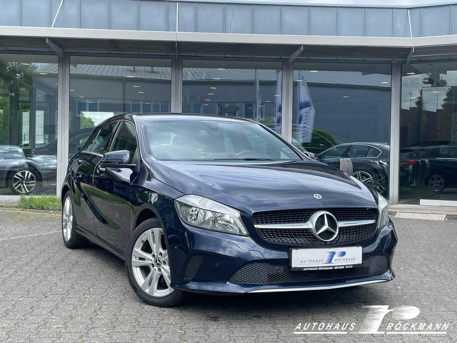 Mercedes-Benz A 200 AHK Navi PDC Tempo