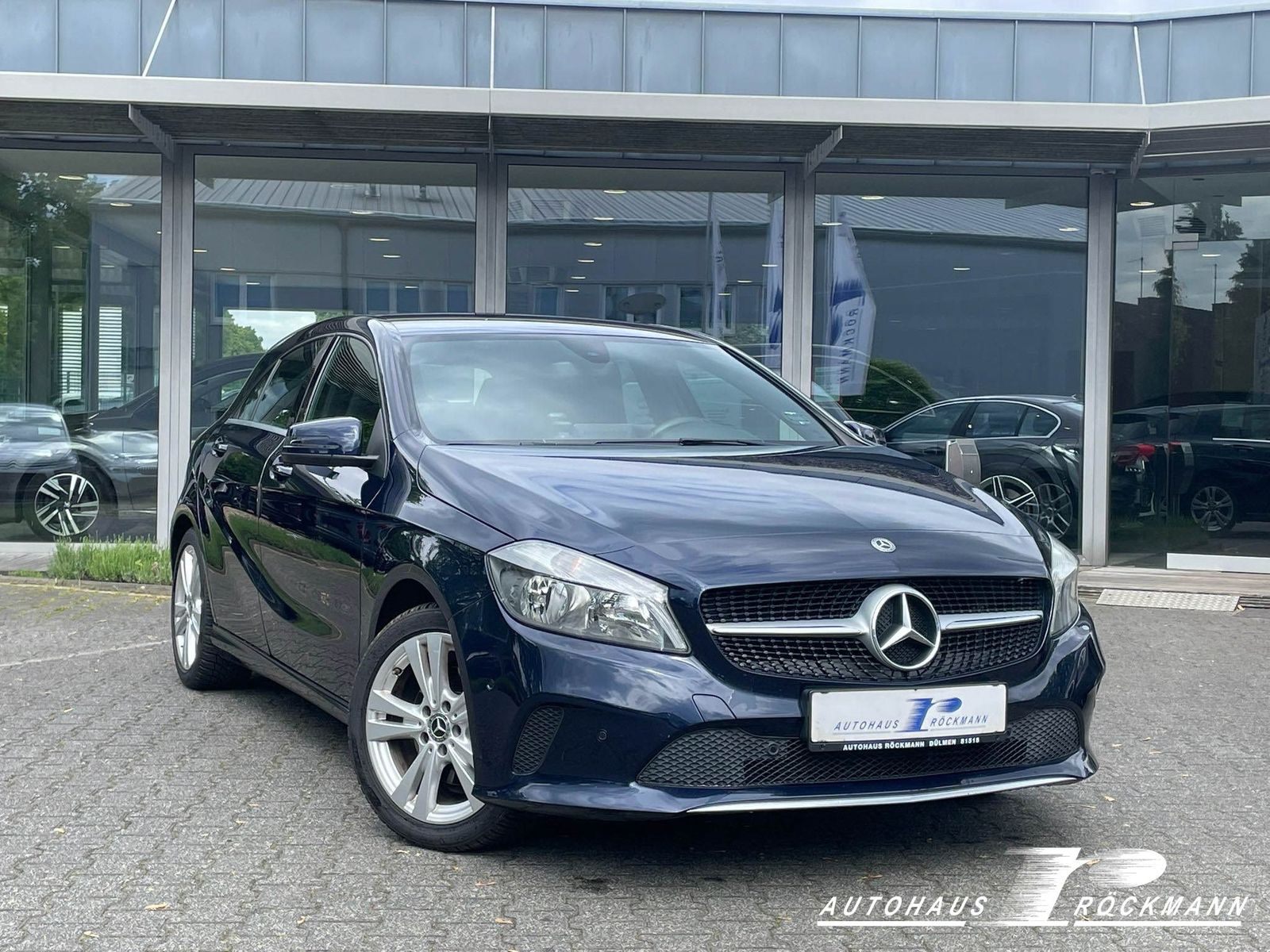 MERCEDES-BENZ A 200 AHK Navi PDC Tempo