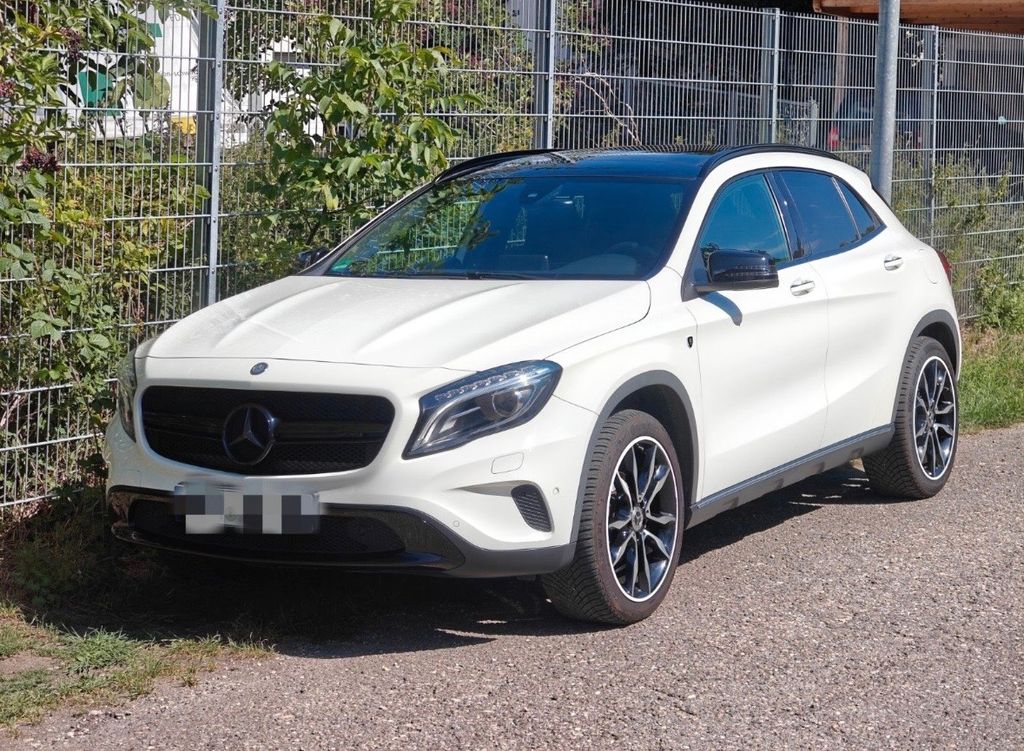 Image of Mercedes-Benz GLA 180