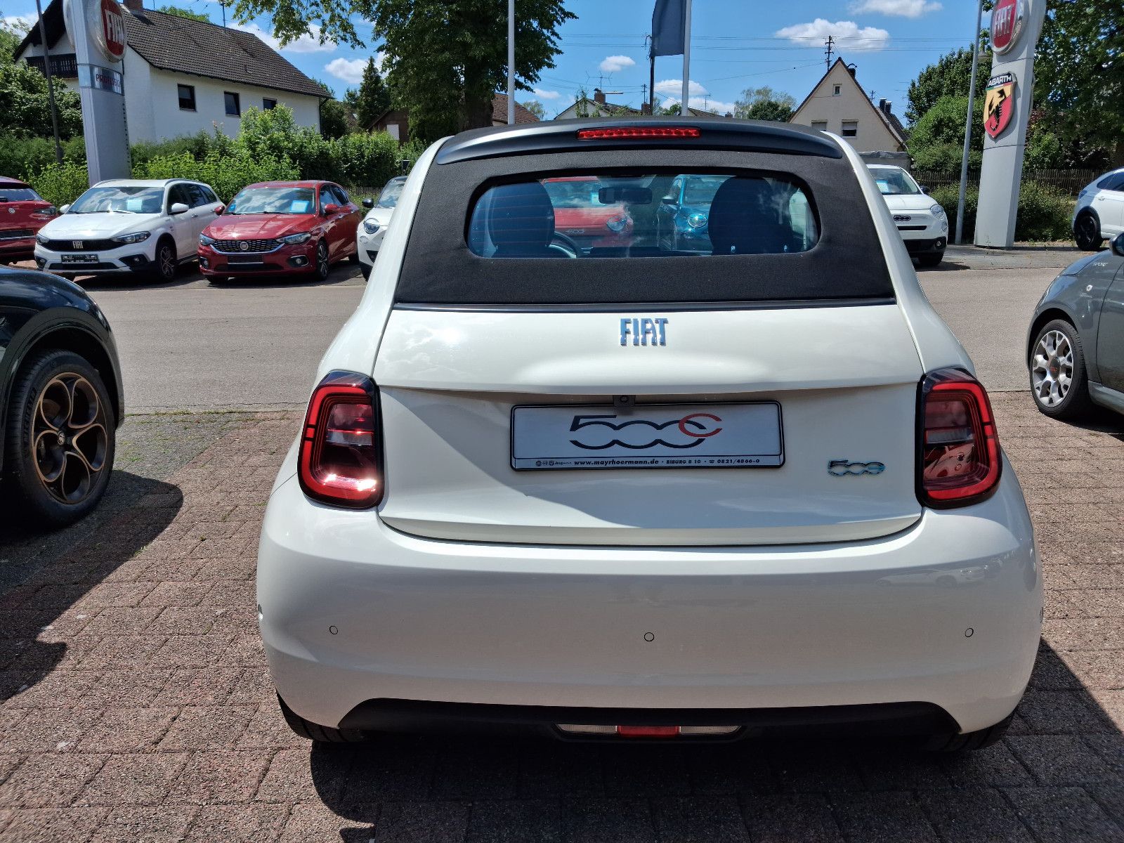 Fahrzeugabbildung Fiat 500 Cabrio E