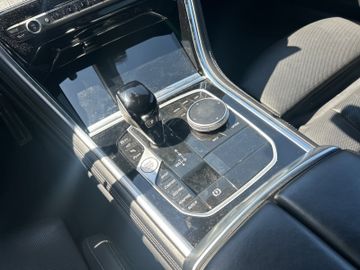 BMW M850 - 12