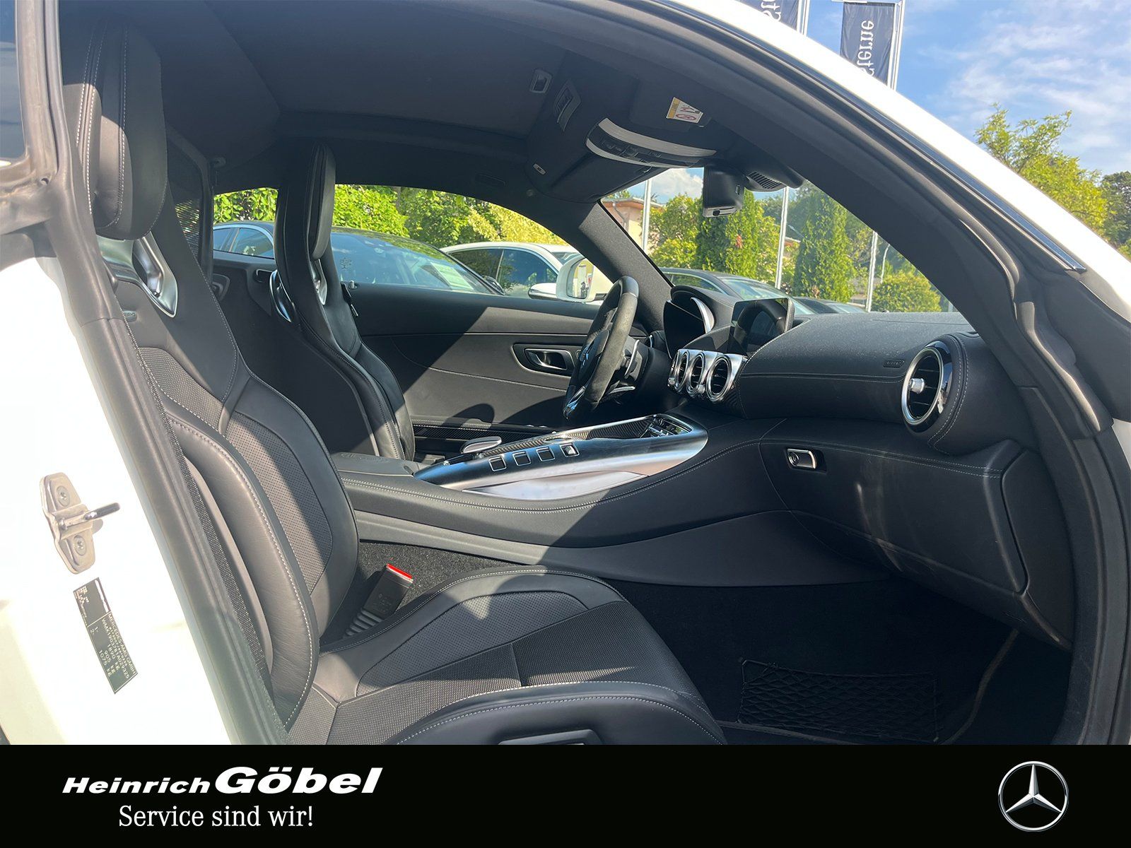 Fahrzeugabbildung Mercedes-Benz Mercedes-AMG GT S DISTRONIC NAVI LED BURMESTER