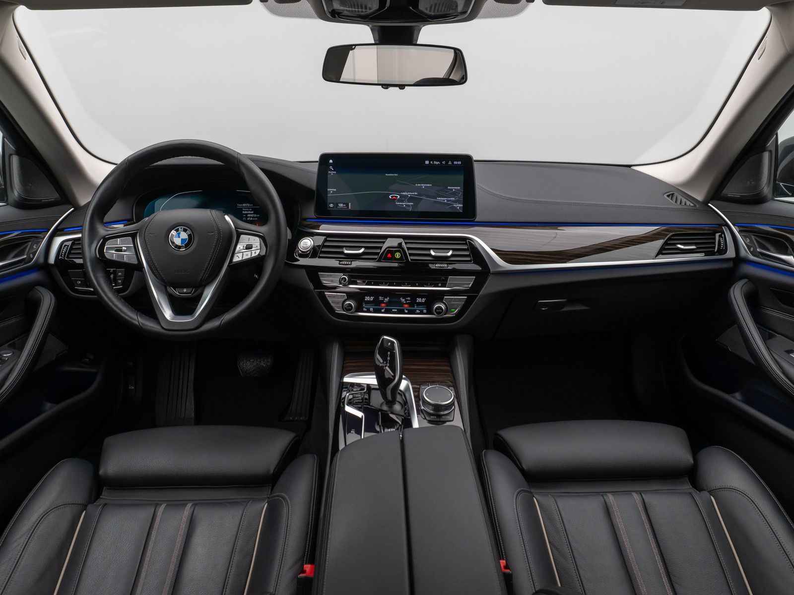 Fahrzeugabbildung BMW 540i xD LuxuryLine Kamera Laser HUD H/K Komfort