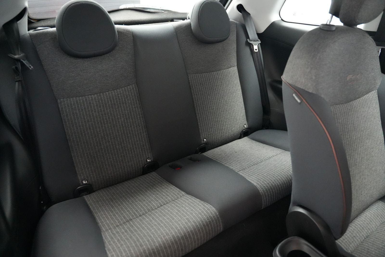 Fahrzeugabbildung Fiat 500 Icon 42 Kwh *KeylessEntry*Navi*LED*Kamera