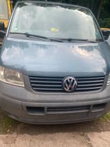Volkswagen Ich biete hier meine t5 Auto mit 2,5 Motor - Volkswagen T2 mit Diesel-Antrieb