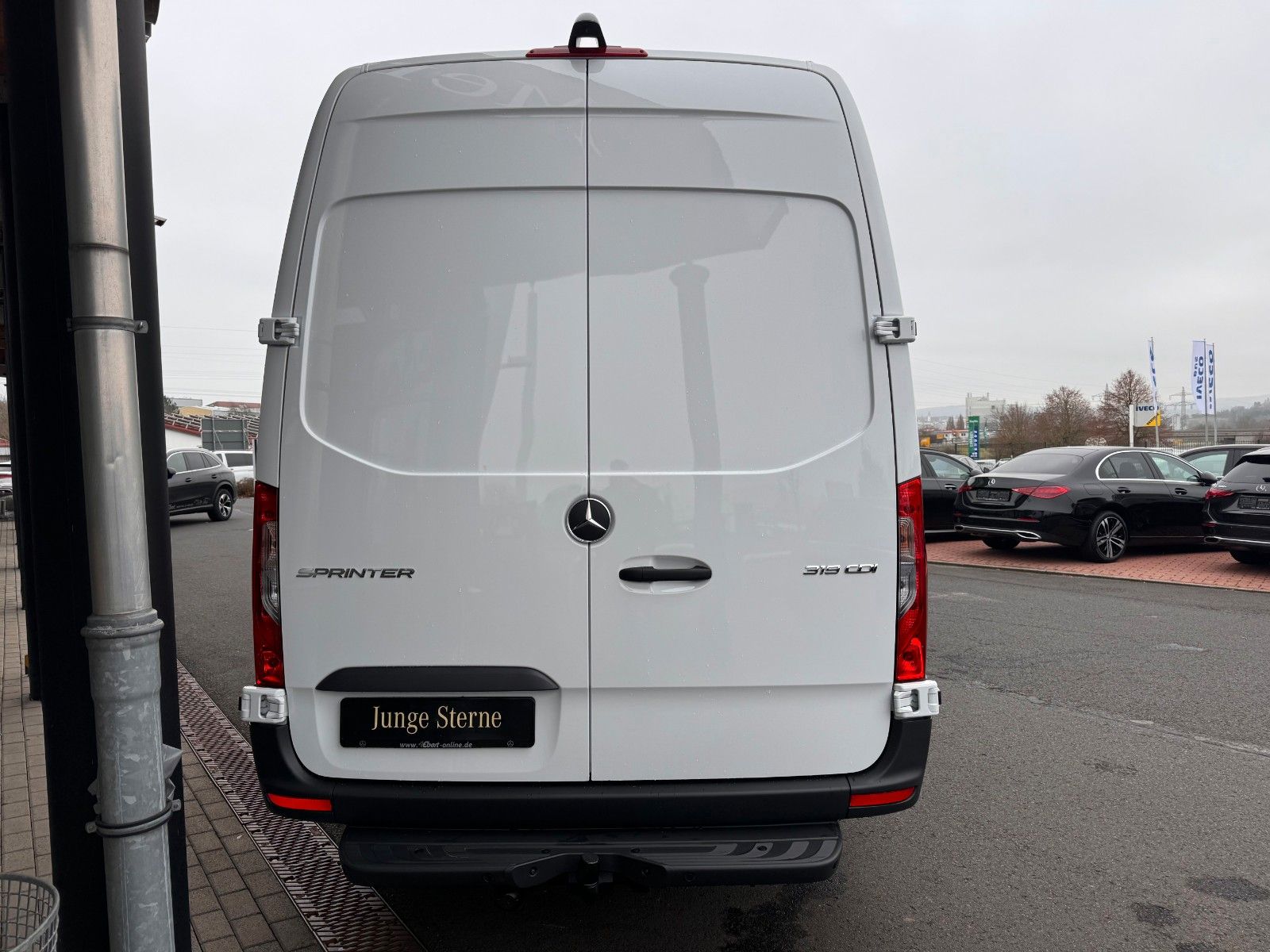 Fahrzeugabbildung Mercedes-Benz Sprinter 319 CDI 4325 LED MBUX SHZ AHK