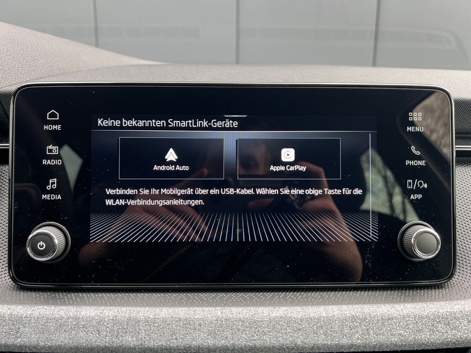 Fahrzeugabbildung SKODA Kamiq Tour 1.0 TSI DSG *AHK, ACC, 17"-LM*
