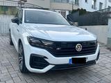 Volkswagen Touareg 3.0 R line/BlackStyle/MatrixLED/Pano/STH - Volkswagen Touareg: Black