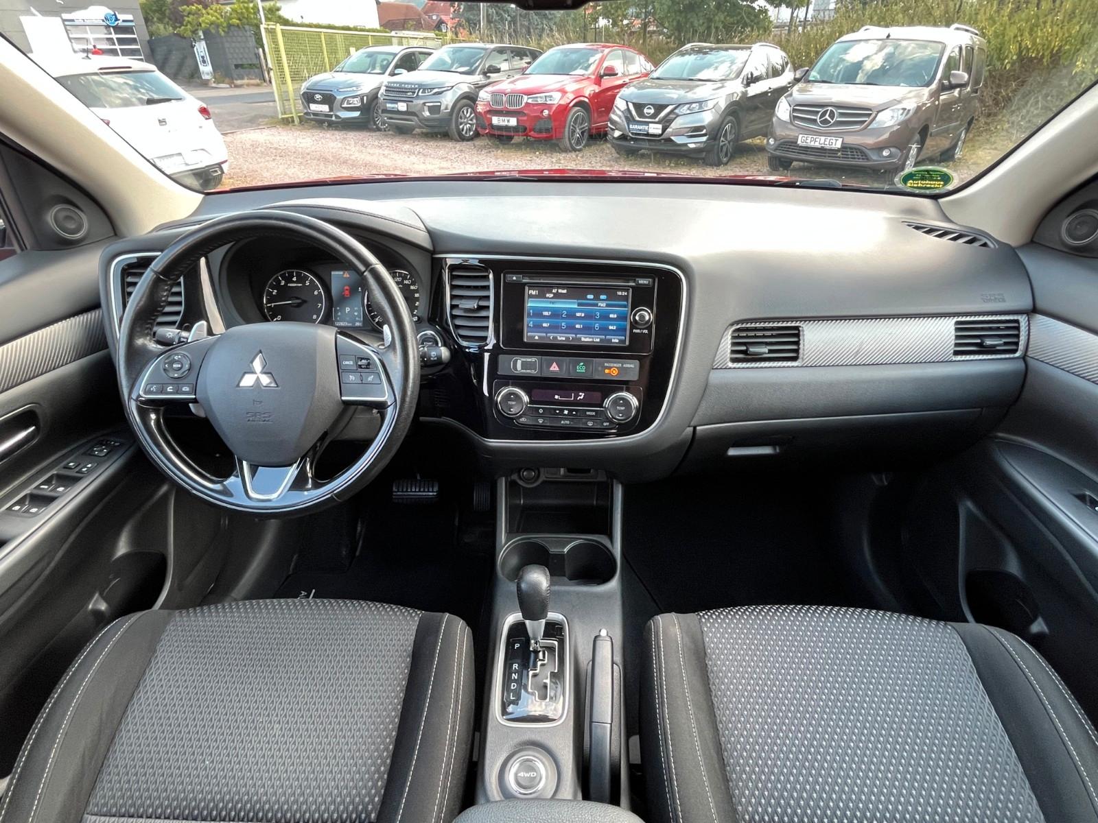 Mitsubishi Outlander Plus 4WD *1Hand*Keyless*DAB*AHK*Kamera