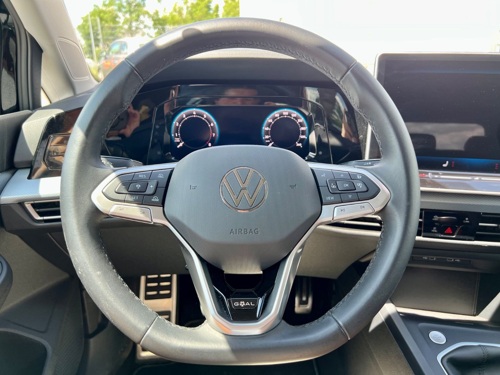 VW Golf VIII Variant 1.5 TSI AAC SHZ KAMERA NAVI