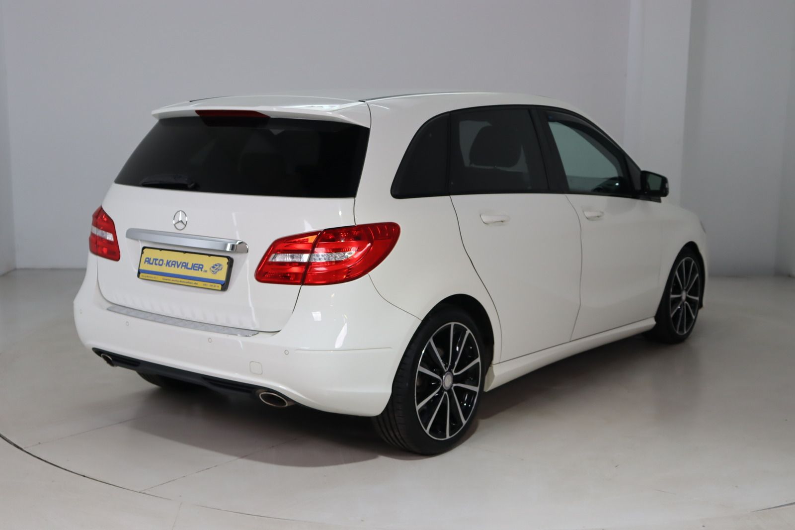 Fahrzeugabbildung Mercedes-Benz B 200 CDI BlueEFFICIENCY * DIS * ILS * Leder *