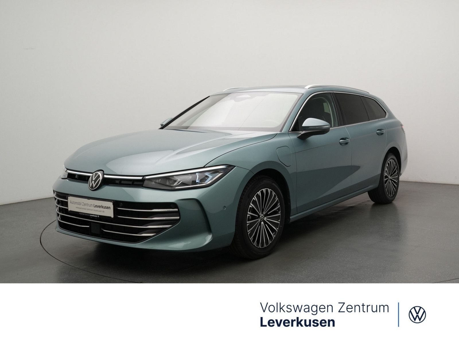 Volkswagen Passat Elegance MASSAGE KAM 360° HUD LEDER NAVI