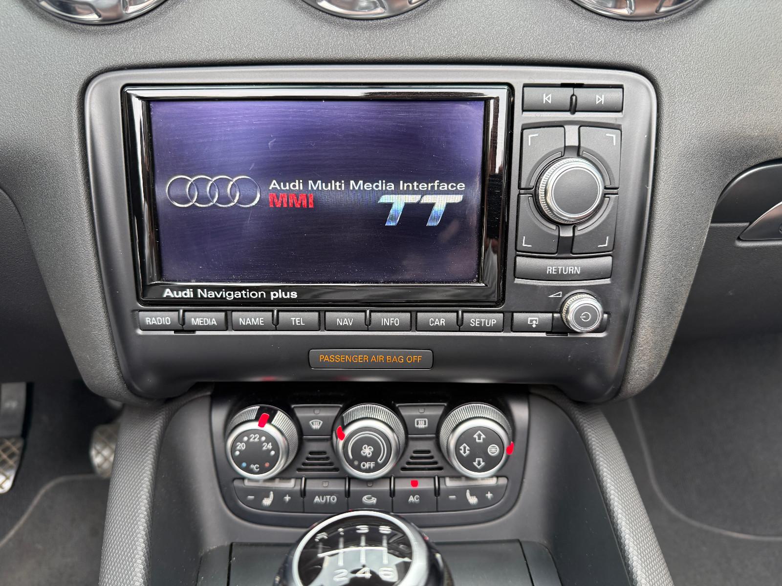 Audi TT Roadster 1.8 TFSI LEDER/XENON/NAVI/SITZHZG.