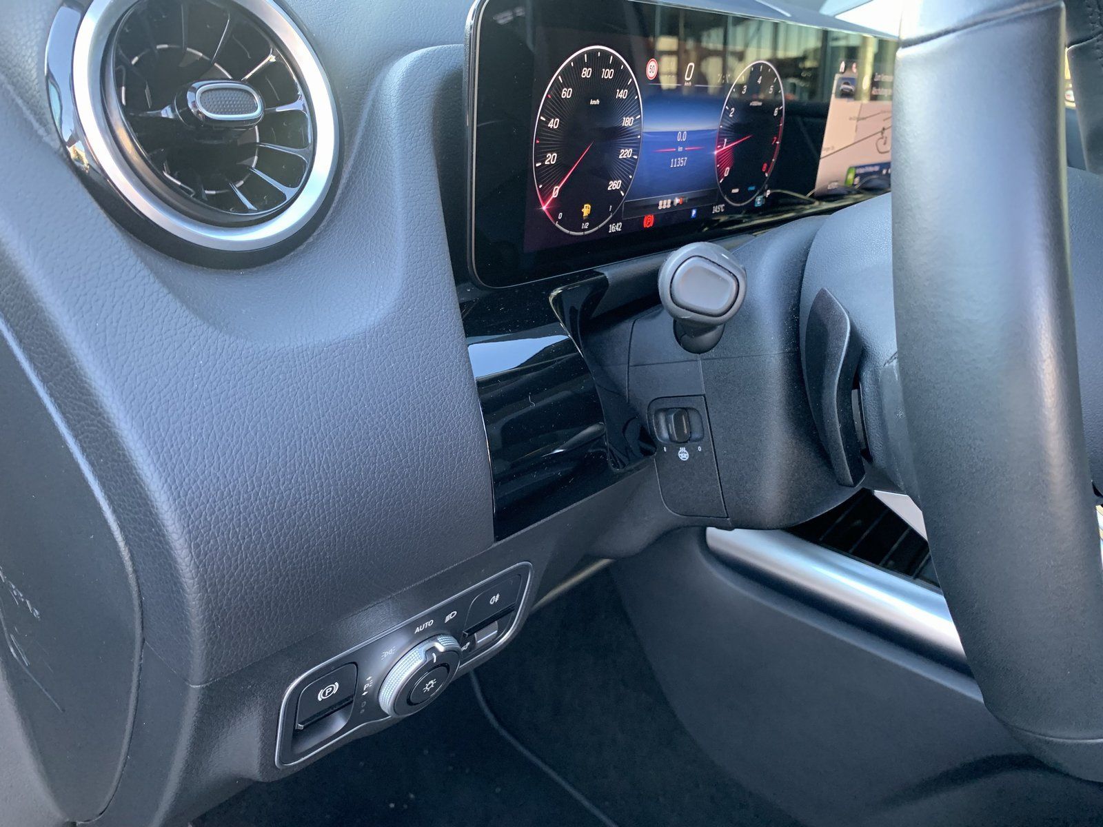 Fahrzeugabbildung Mercedes-Benz B 180