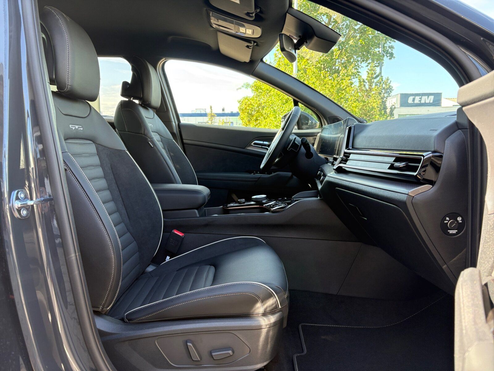 Fahrzeugabbildung Kia SPORTAGE 1.6T HEV AWD GTL DRIVE SOUND AKTIONLED