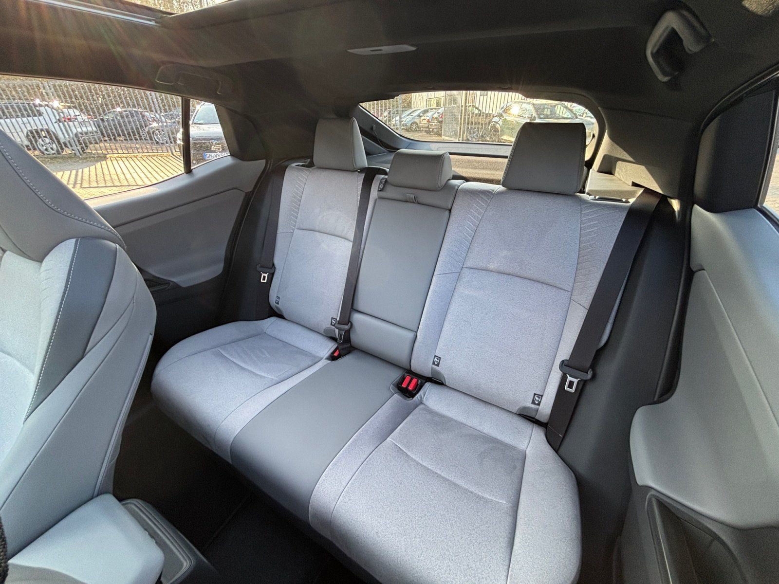 Toyota C-HR - Bild 14