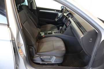 Volkswagen Passat Variant 2.0 TDI CARPLAY+LED+KAM+AHK