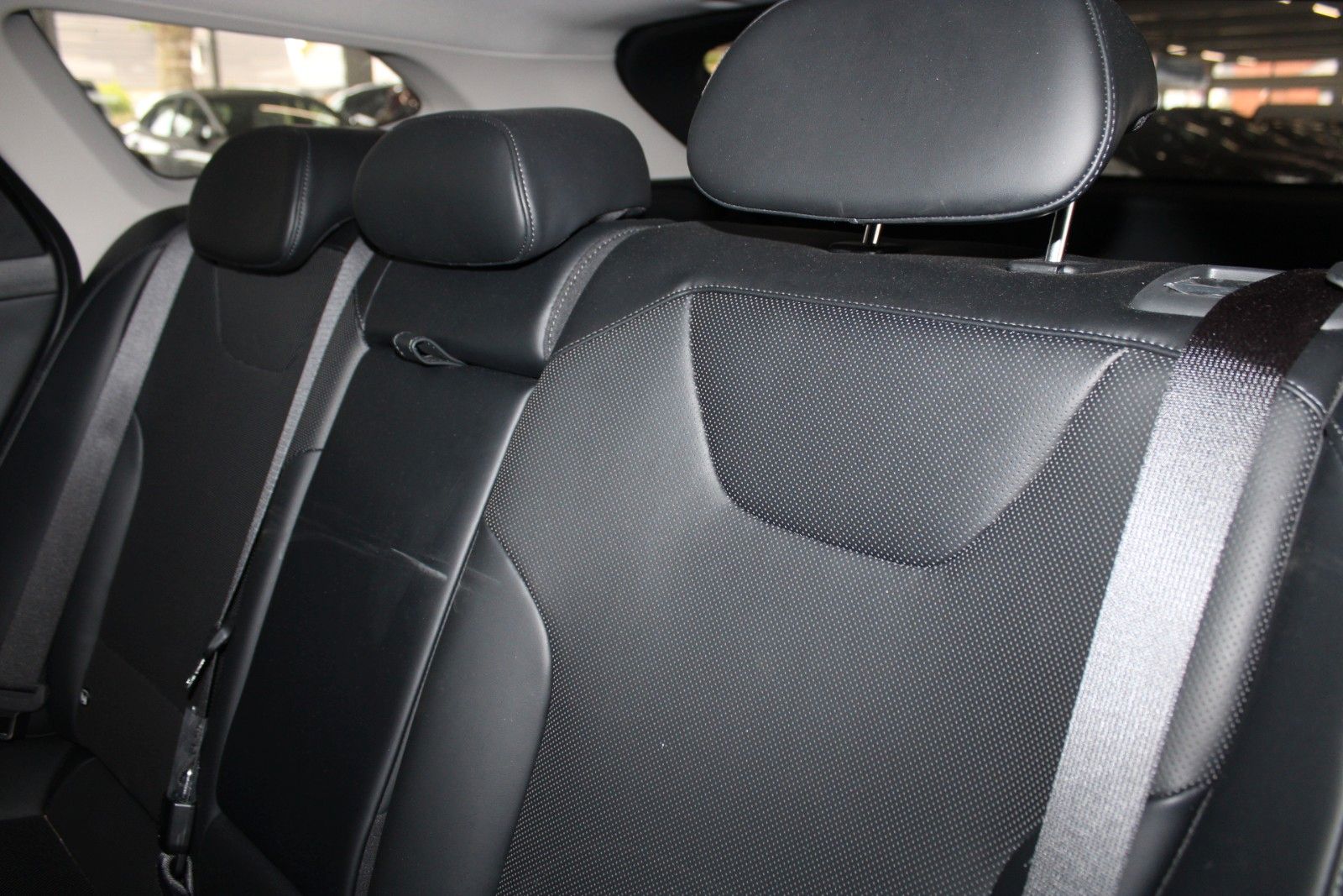 Fahrzeugabbildung Kia K4 1.6 T-GDI Sportswagon Spirit SOUND-PAKET 360°