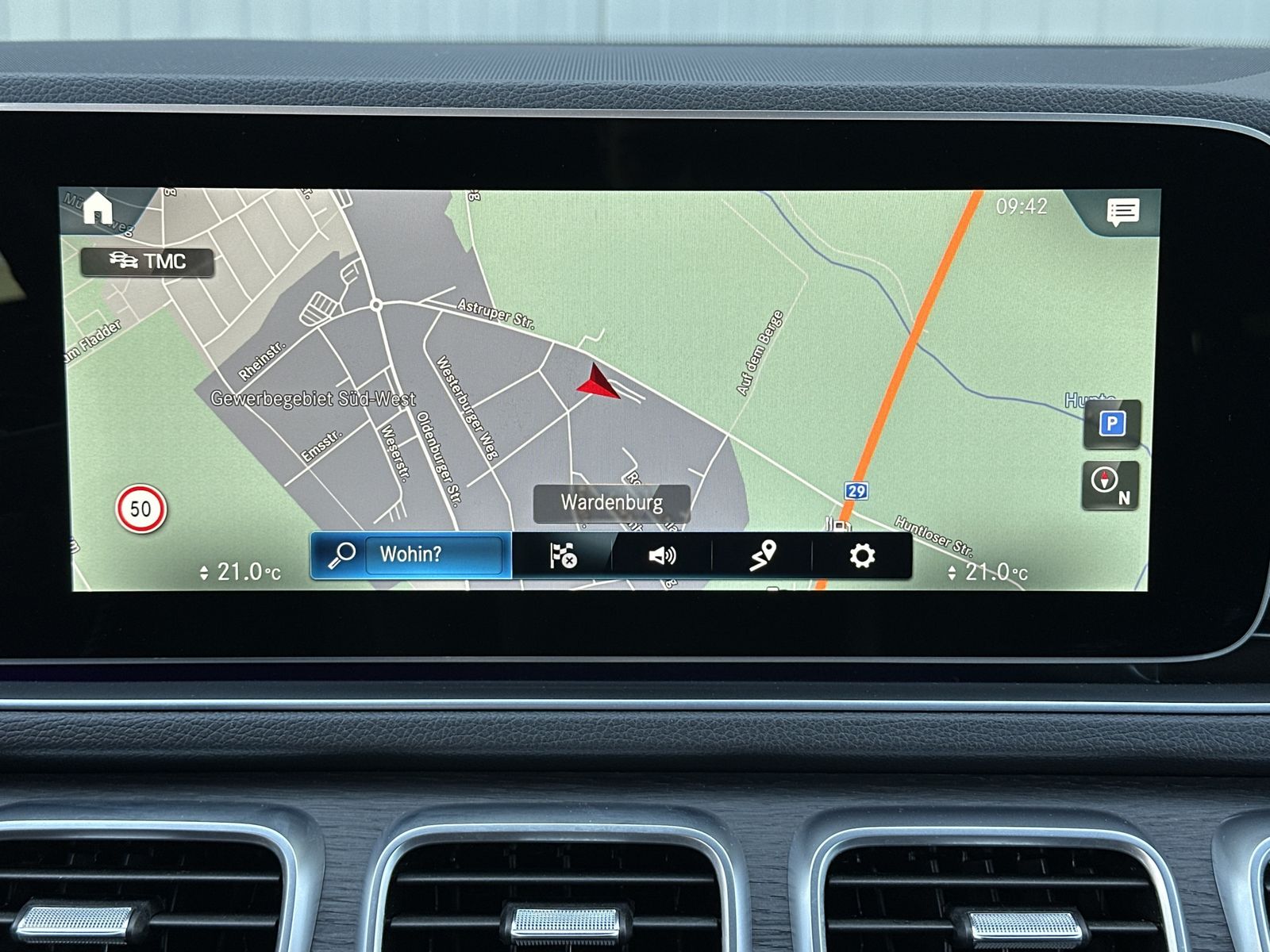 Fahrzeugabbildung Mercedes-Benz GLE 350de 4M AMG-Line NAV+LED+AHK+360°+21ZO+1HD