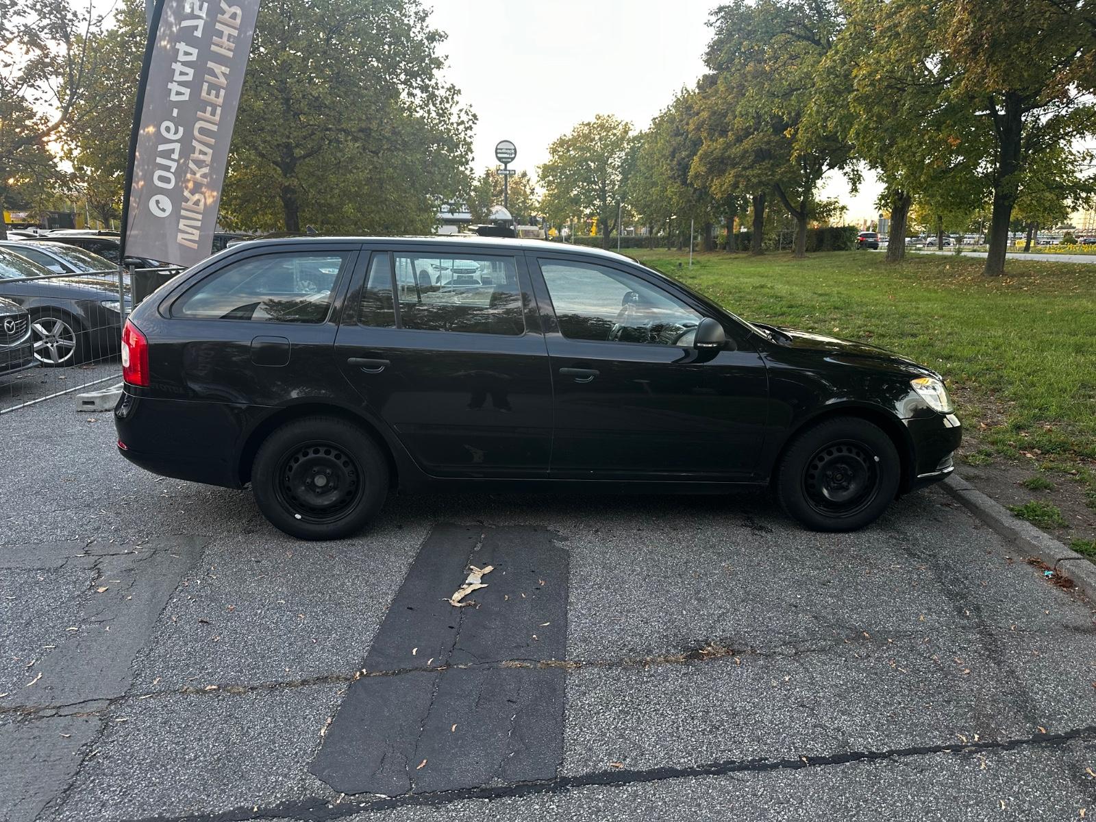 Skoda Octavia 2011 — photo 9