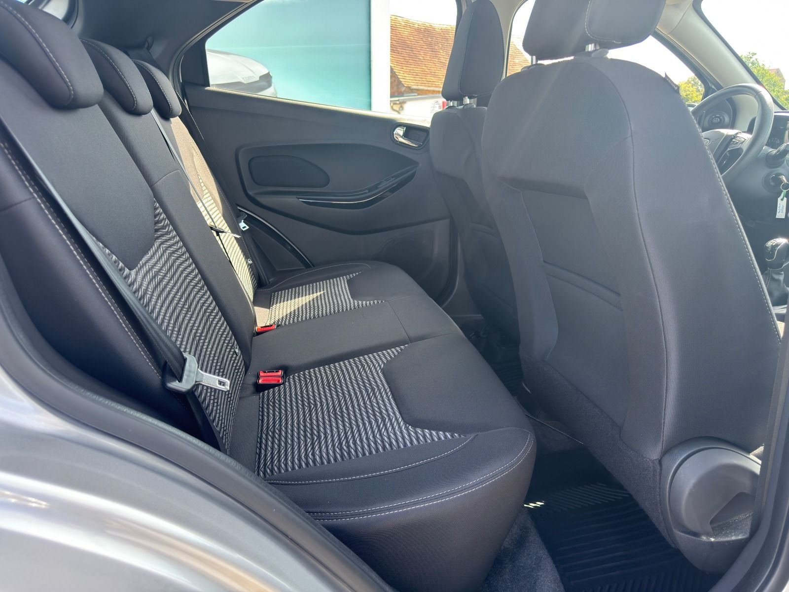 Fahrzeugabbildung Ford Ka+ 1.2 86PS 5-Gang*BehFro*SHZ*PDC*Allwetter