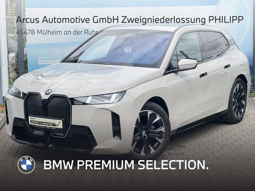 Image of BMW iX