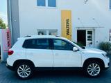 Volkswagen Tiguan  Lounge = DSG - 4Motion - Navigation = - Volkswagen Gebrauchtwagen in Lübeck