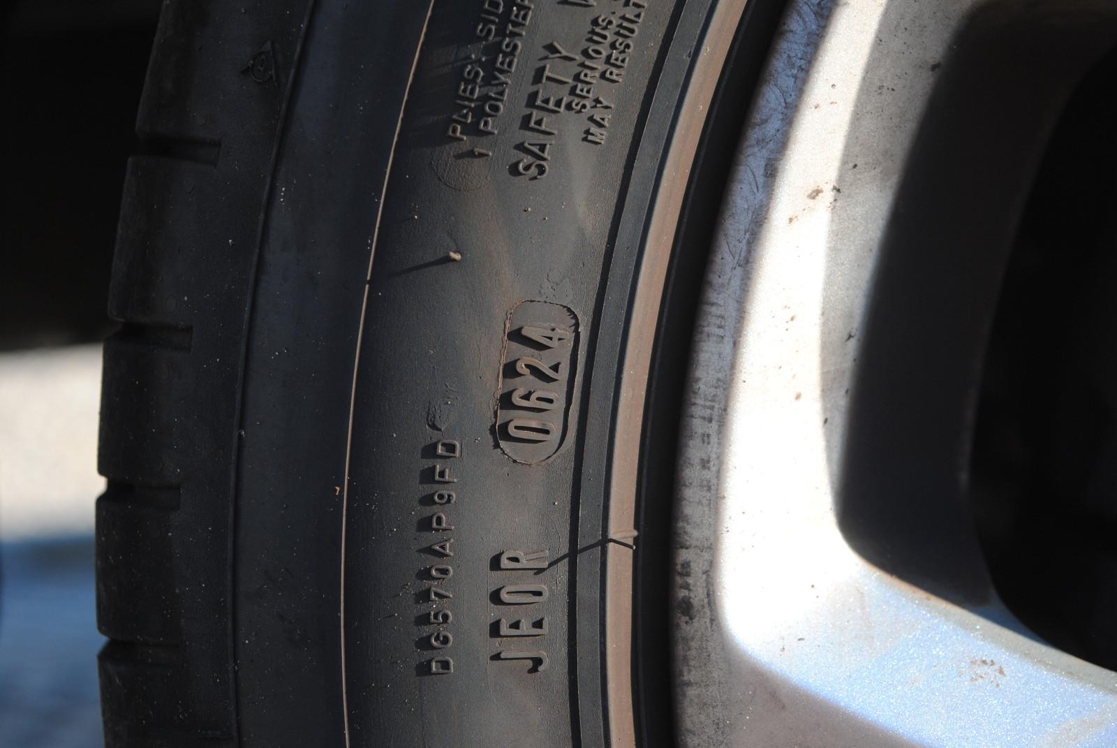 Ford Galaxy 2012 — photo 14