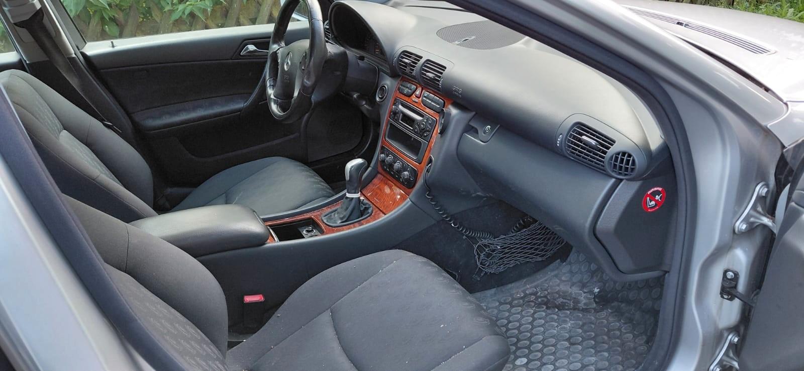 Mercedes-Benz C200 2004 — photo 5
