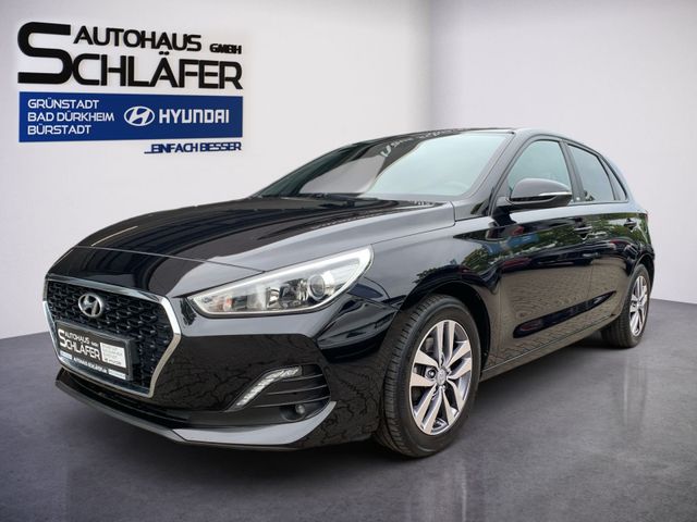 Hyundai i30 1.0 T-GDI Passion Kamera 8x bereift