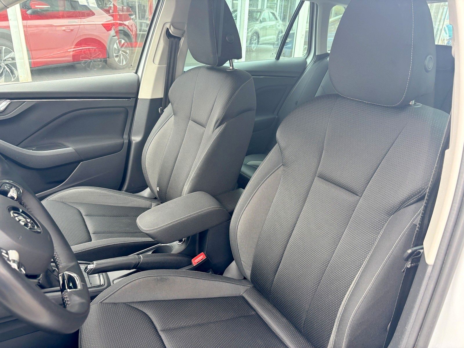 Fahrzeugabbildung SKODA Kamiq Tour 1.0 TSI +DSG +AHK +Kamera +Navi