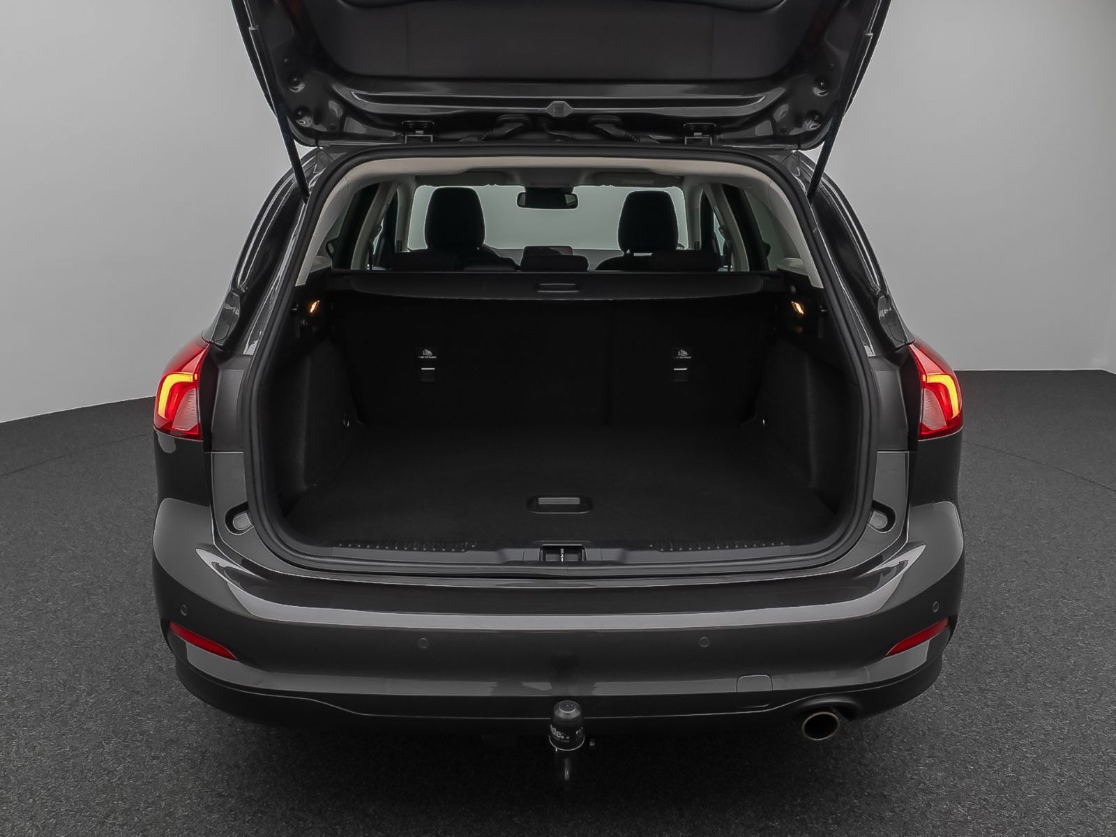 Fahrzeugabbildung Ford Focus Turnier Cool & Connect Kamera AHK Tempomat