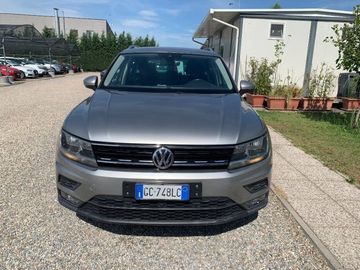 Volkswagen Tiguan - 2