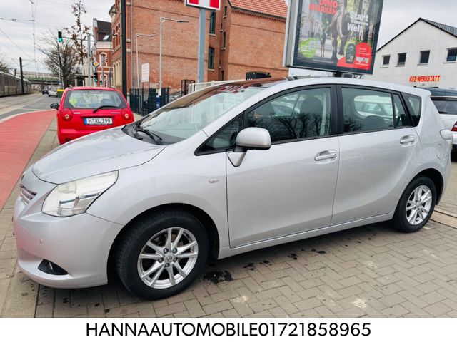 Toyota Verso Edition 1.8 7 SITZER"180000"PANO"AHK