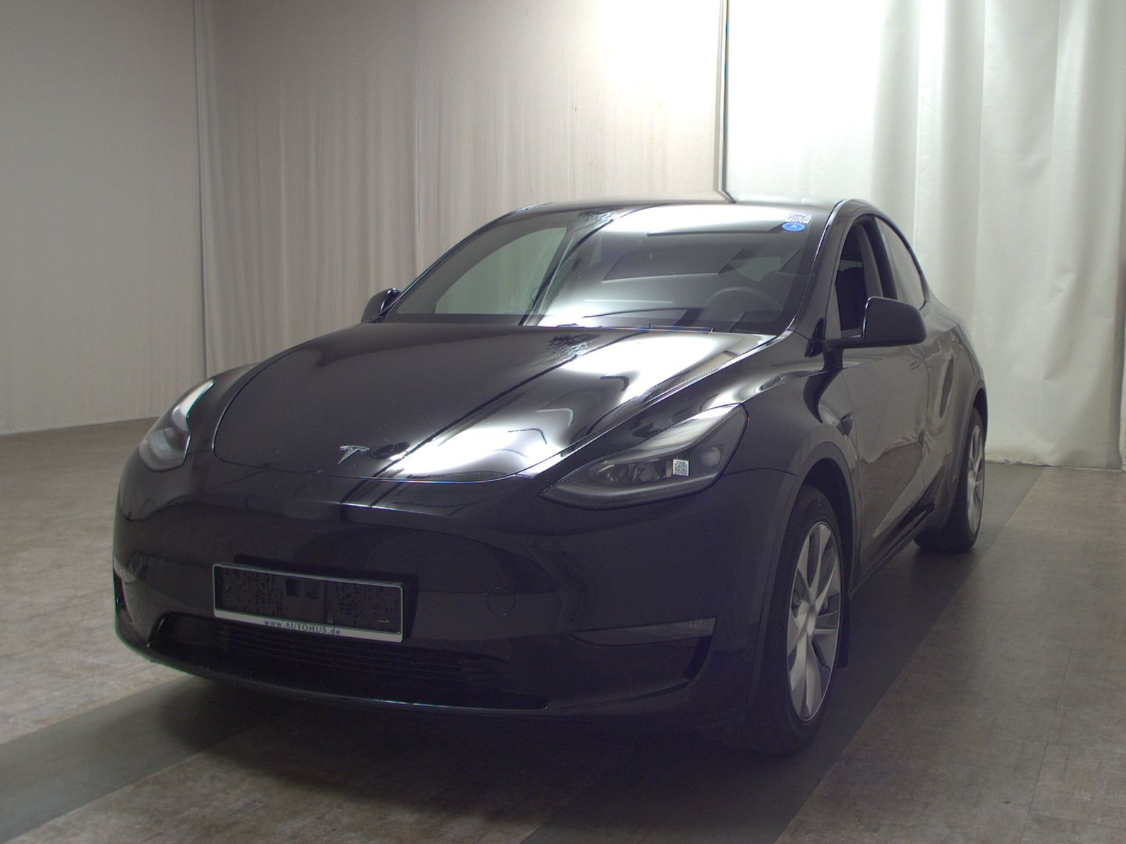 Tesla Model Y Long Range AWD Leder Navi LED Pano RFK foto 2