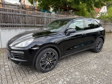 Porsche Cayenne - 2