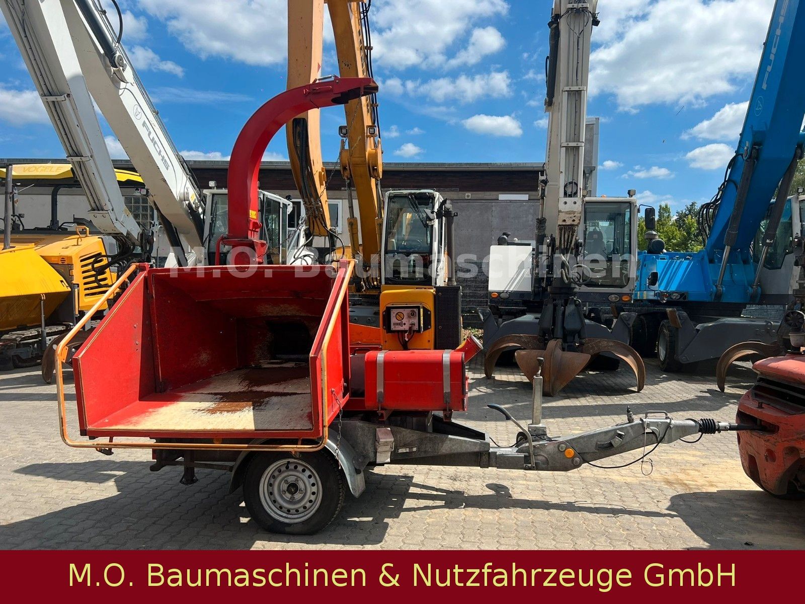 Fahrzeugabbildung Andere Dücker HM 200 / Holzhacker / 20 cm  / 8m³ /