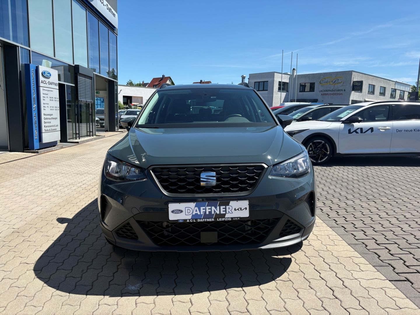 Fahrzeugabbildung SEAT Arona Style Navi Digitales Cockpit LED Apple Car