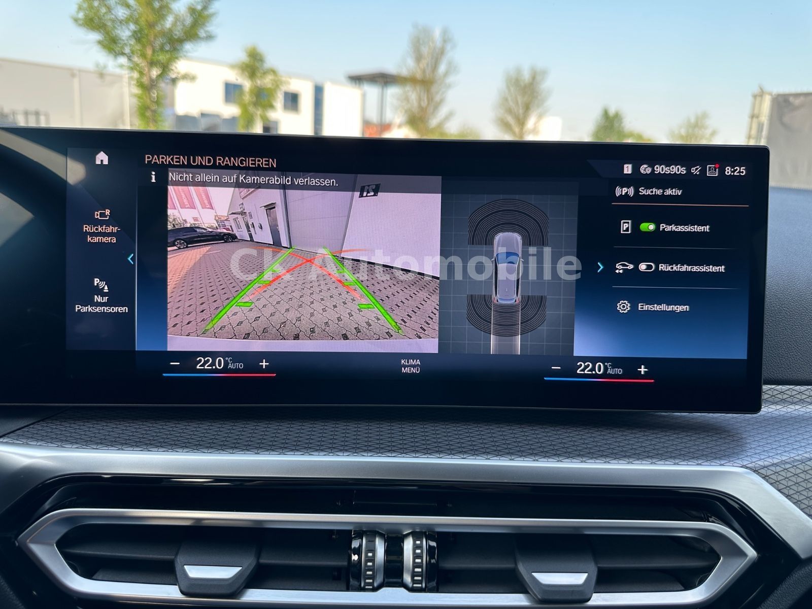 Fahrzeugabbildung BMW 330d xDrive Touring M-Sport/Navi/Head-Up/LED/Kam