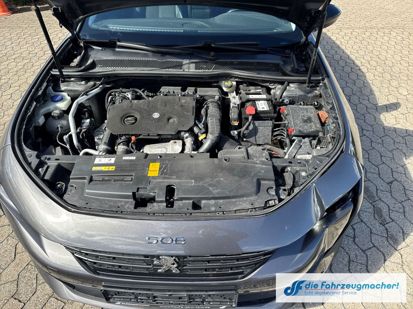 Fahrzeugabbildung Peugeot 508 SW Allure Pack 1.5 Navi 360 Kamera *UNFALLSC
