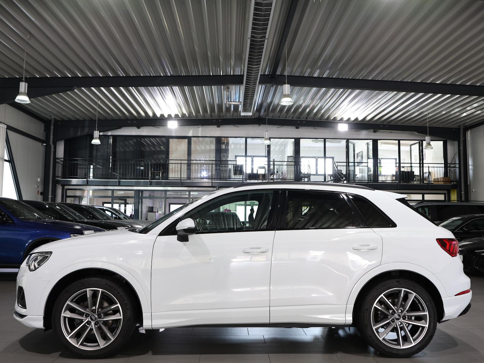 Audi Q3 35 TFSI ADVANCED WHITE & BLACK / LED /, миниатюра 7